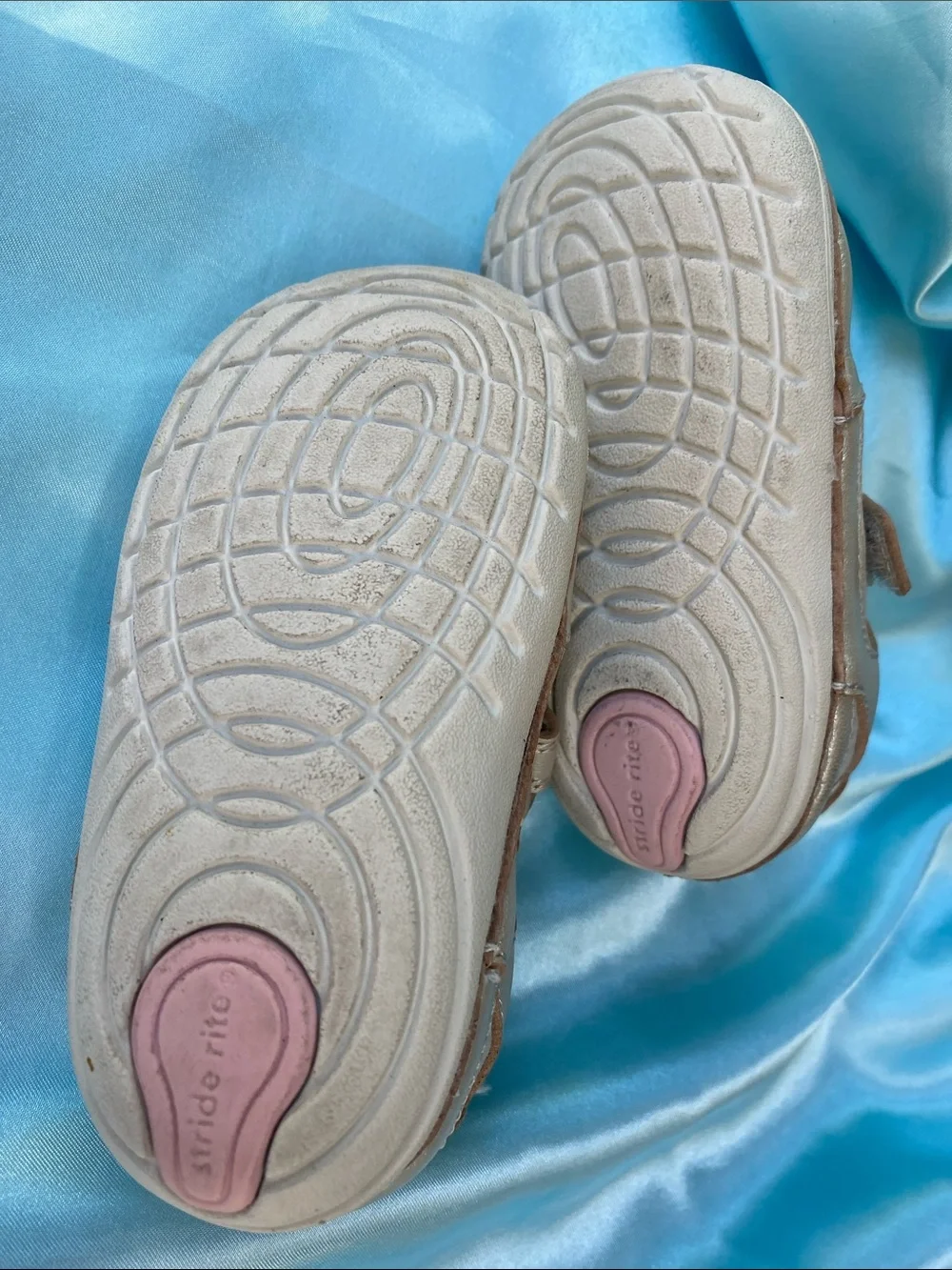Stride Rite Girls Silver Metallic and Pink Velcro Sneakers